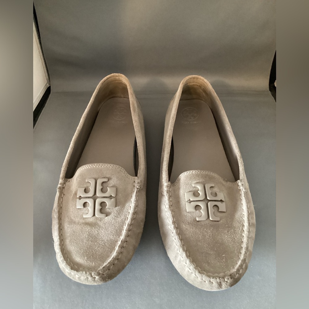 Tory Burch taupe Lowell 2 Driver suede loafer shoe - Picture 2 of 6